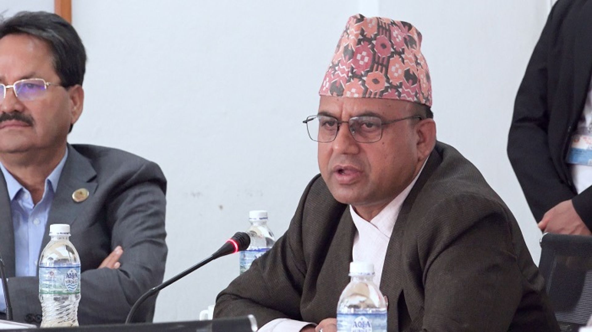 हवाई सेवा र नागरिक उड्डयन प्राधिकरण सम्बन्धी दुवै विधेयकको संयुक्त छलफल प्रभावकारी हुन्छः मन्त्री पाण्डे